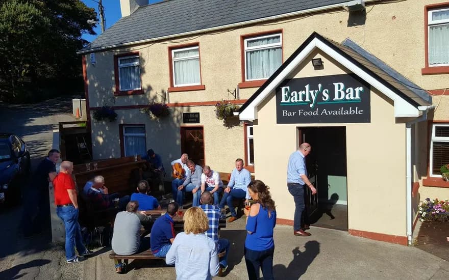 Early's Bar
